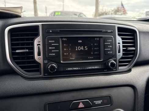 Used 2019 Kia Sportage LX FWD image 23