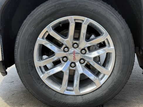 Used 2021 GMC Sierra 1500 SLT w/ SLT Premium Plus Package AWD/4WD image 12