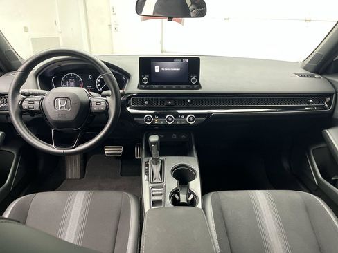 Used 2024 Honda Civic Sport image 4