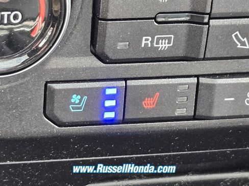 Used 2018 Ford F150 Platinum w/ Equipment Group 701A Luxury image 16