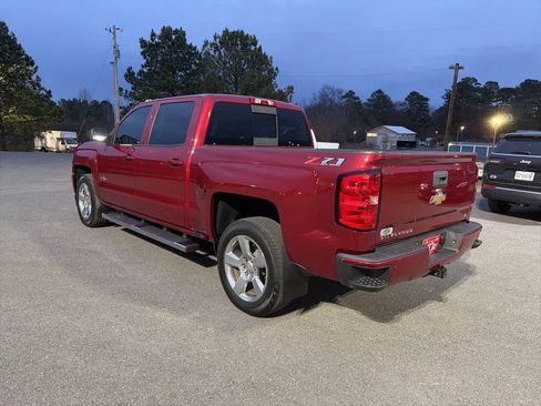 Used 2018 Chevrolet Silverado 1500 LT w/ Texas Edition image 4