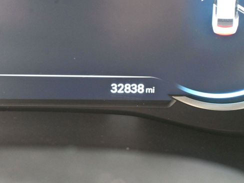 Used 2022 Genesis G70 3.3T w/ Sport Prestige Package image 21