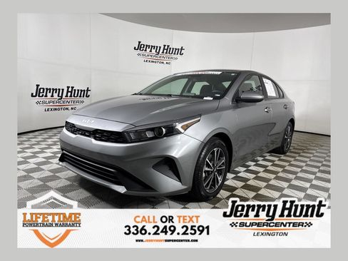 Used 2024 Kia Forte LXS FWD image 1