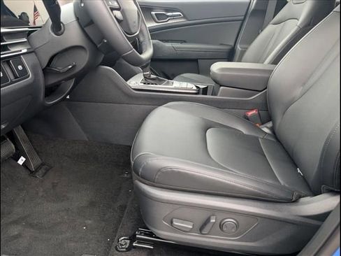 New 2026 Kia Sportage EX image 7