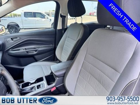 Used 2017 Ford Escape S FWD image 5