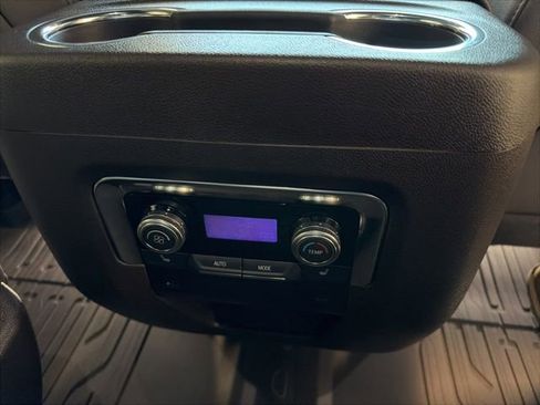 Used 2026 GMC Yukon Elevation image 42