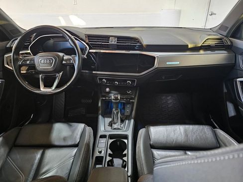 Used 2019 Audi Q3 2.0T Prestige w/ Prestige Package image 9