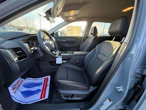 New 2026 Nissan Rogue SV image 11