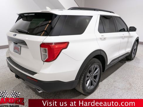 Used 2022 Ford Explorer XLT w/ Equipment Group 202A RWD image 5