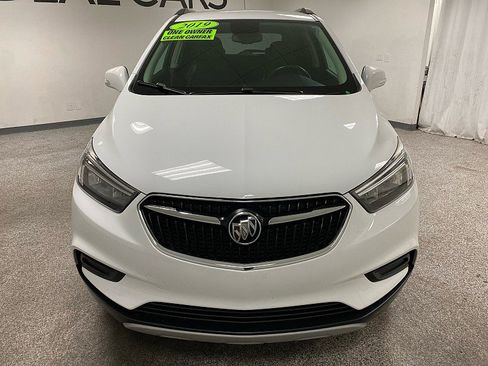 Used 2019 Buick Encore Preferred image 2