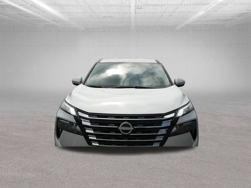 Used 2025 Nissan Rogue SV FWD image 41
