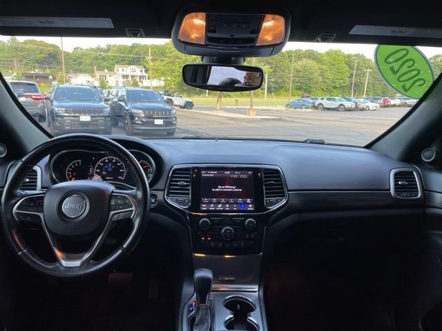 Used 2020 Jeep Grand Cherokee Altitude AWD/4WD image 13