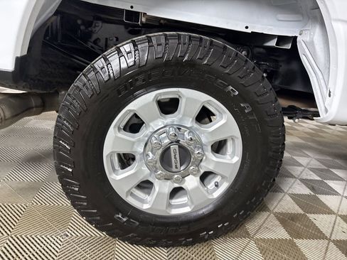 Used 2024 Ford F250 XLT w/ FX4 Off-Road Package image 26