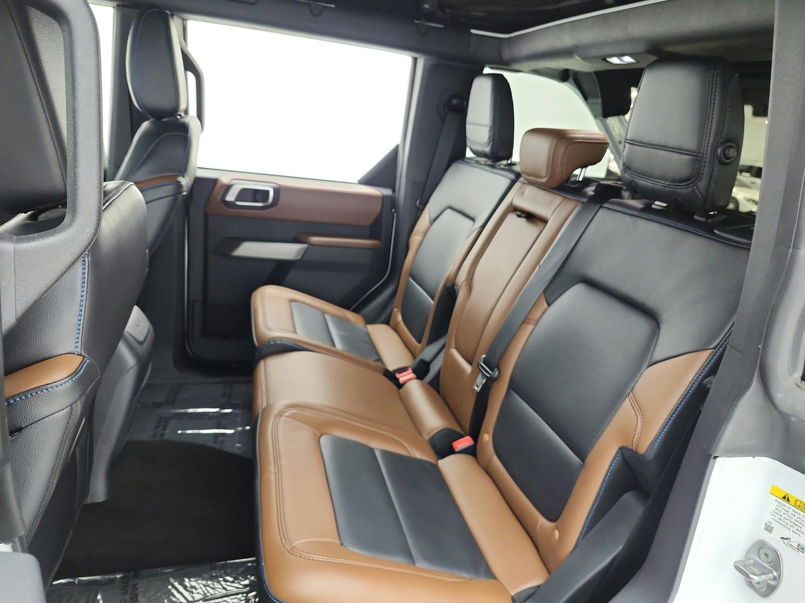 Used 2022 Ford Bronco Outer Banks AWD/4WD image 15
