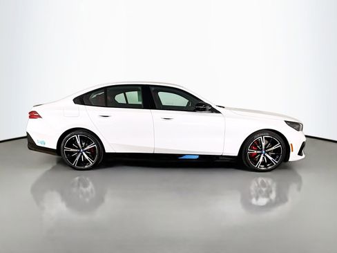 Certified 2025 BMW i5 M60 image 8
