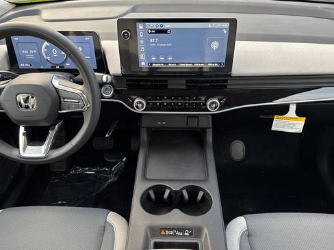 New 2026 Honda Prologue EX image 12