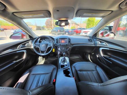 Used 2017 Buick Regal Sport Touring FWD image 12