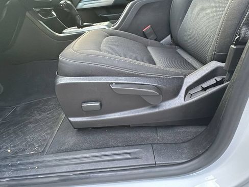 Used 2020 Chevrolet Colorado LT AWD/4WD image 8