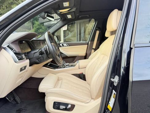 Used 2019 BMW X5 xDrive50i AWD/4WD image 12