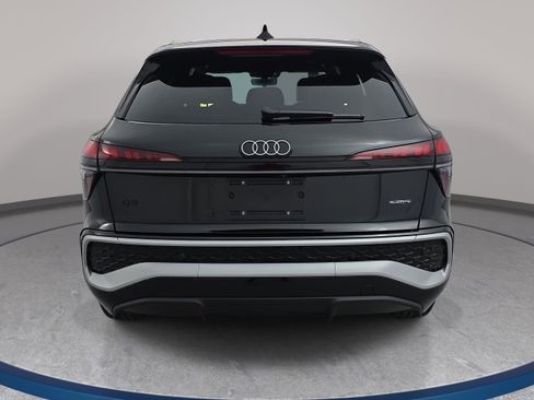 New 2026 Audi Q3 quattro 2.0T AWD/4WD image 6