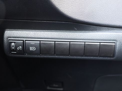 Used 2024 Toyota Corolla LE FWD image 27