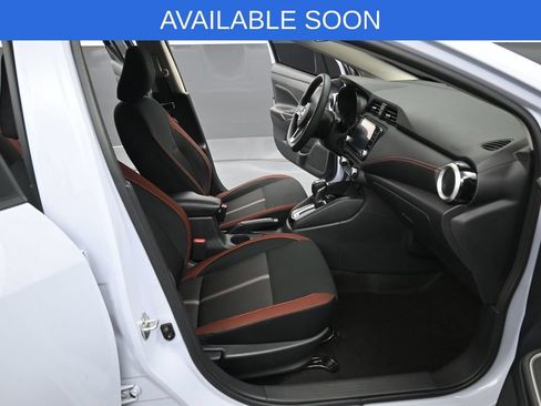 Used 2025 Nissan Versa SR w/ Trunk Package FWD image 31