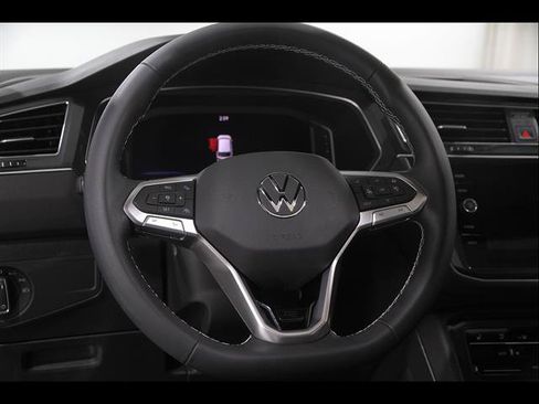 Certified 2023 Volkswagen Tiguan SEL R-Line AWD/4WD image 7