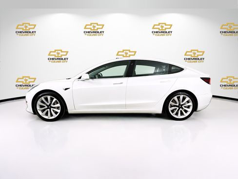 Used 2020 Tesla Model 3 Standard Range Plus RWD image 5
