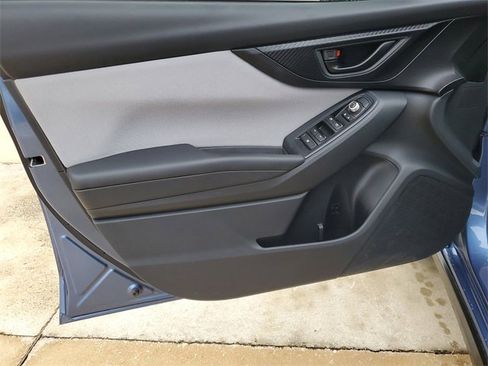 Used 2020 Subaru Crosstrek 2.0i Premium image 13