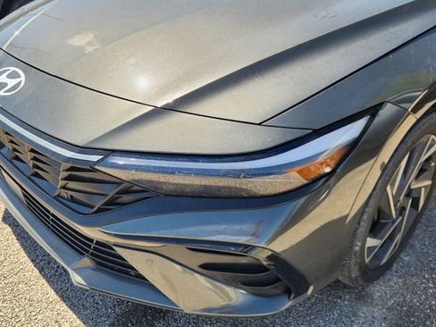 Used 2024 Hyundai Elantra Limited image 6