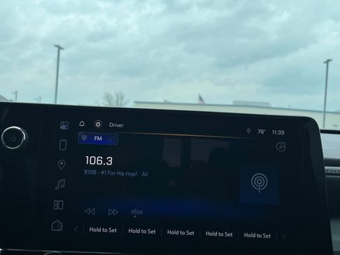 Used 2024 Chevrolet Colorado LT w/ LT Convenience Package image 8