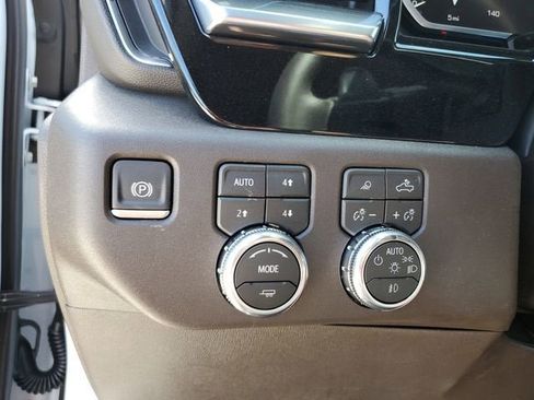 New 2026 GMC Sierra 1500 SLT w/ SLT Premium Plus Package AWD/4WD image 33