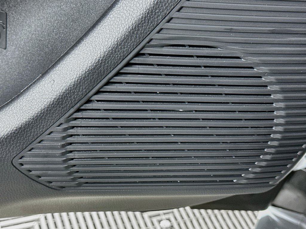 Used 2026 Toyota Prius XLE FWD image 19