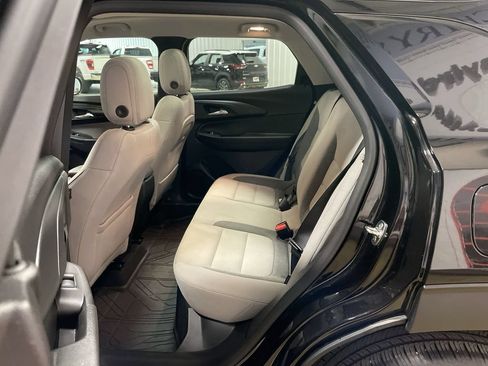 Used 2026 Chevrolet TrailBlazer LT w/ LT Cold Weather Package FWD image 23