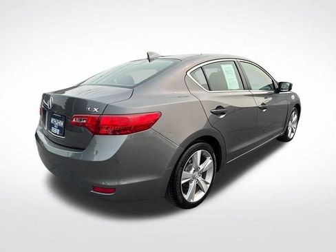 Used 2013 Acura ILX w/ Technology Package FWD image 5