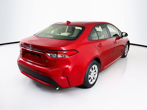 Used 2021 Toyota Corolla LE image 30