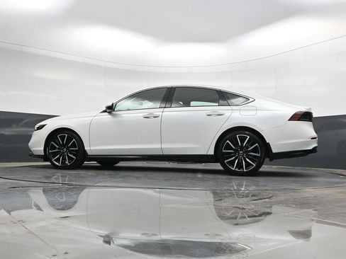 Used 2024 Honda Accord Touring image 32