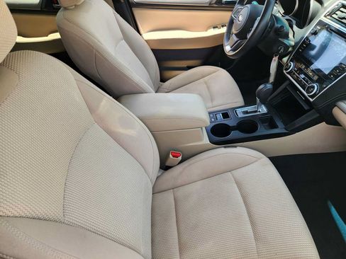 Used 2018 Subaru Outback 2.5i Premium AWD/4WD image 13