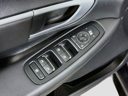 Used 2025 Hyundai Sonata SEL FWD image 15