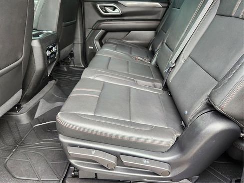 Used 2023 Chevrolet Suburban RST image 10