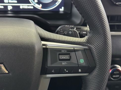 Used 2023 Mitsubishi Outlander SE Black Edition image 20