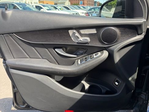Certified 2022 Mercedes-Benz GLC 300 4MATIC image 17