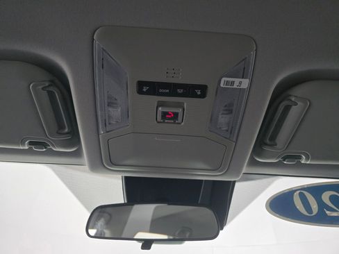 Used 2020 Toyota RAV4 XLE w/ Carpet Mat Package image 29