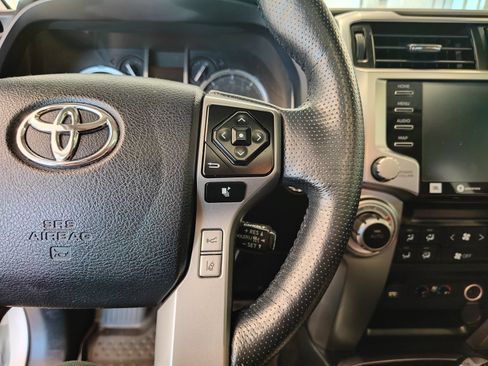 Used 2023 Toyota 4Runner Limited AWD/4WD image 15