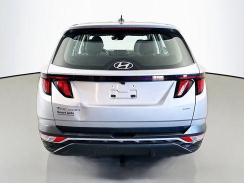 Used 2024 Hyundai Tucson SE AWD/4WD image 6