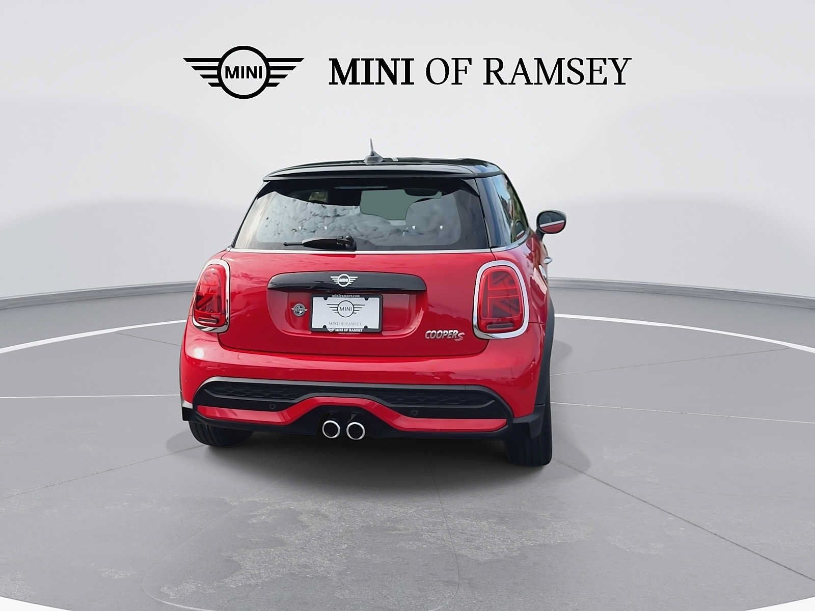 Used 2024 MINI Cooper S FWD image 7