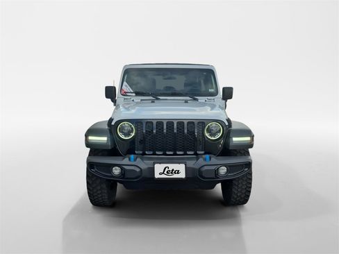 Used 2023 Jeep Wrangler Unlimited w/ Sun & Screen Package image 8