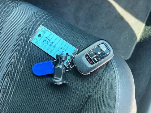 Used 2025 Honda Civic Sport image 31