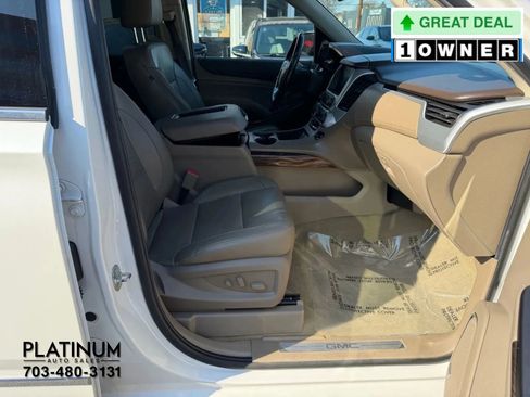 Used 2018 GMC Yukon XL SLT w/ Premium Edition image 17