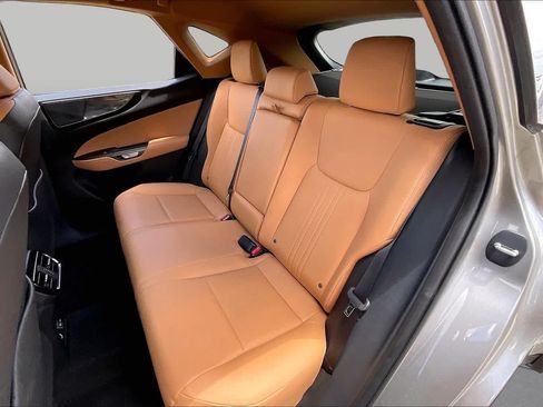 Used 2025 Lexus NX 250 FWD w/ Towing Package (2000 Lbs) image 18